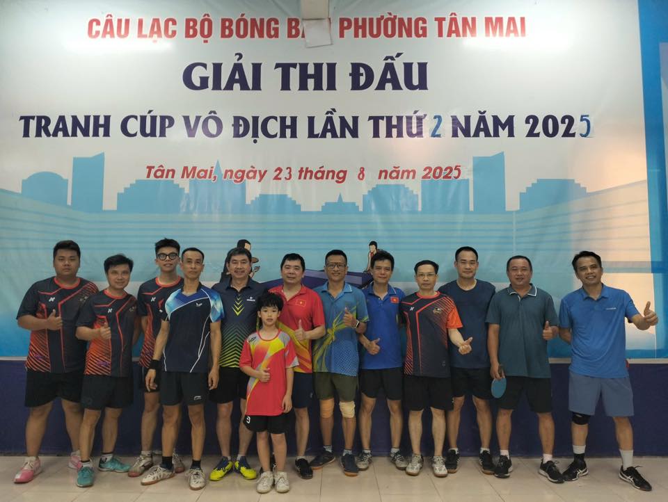 Tan mai vui ve - Anh em Goldsilk 1.jpg