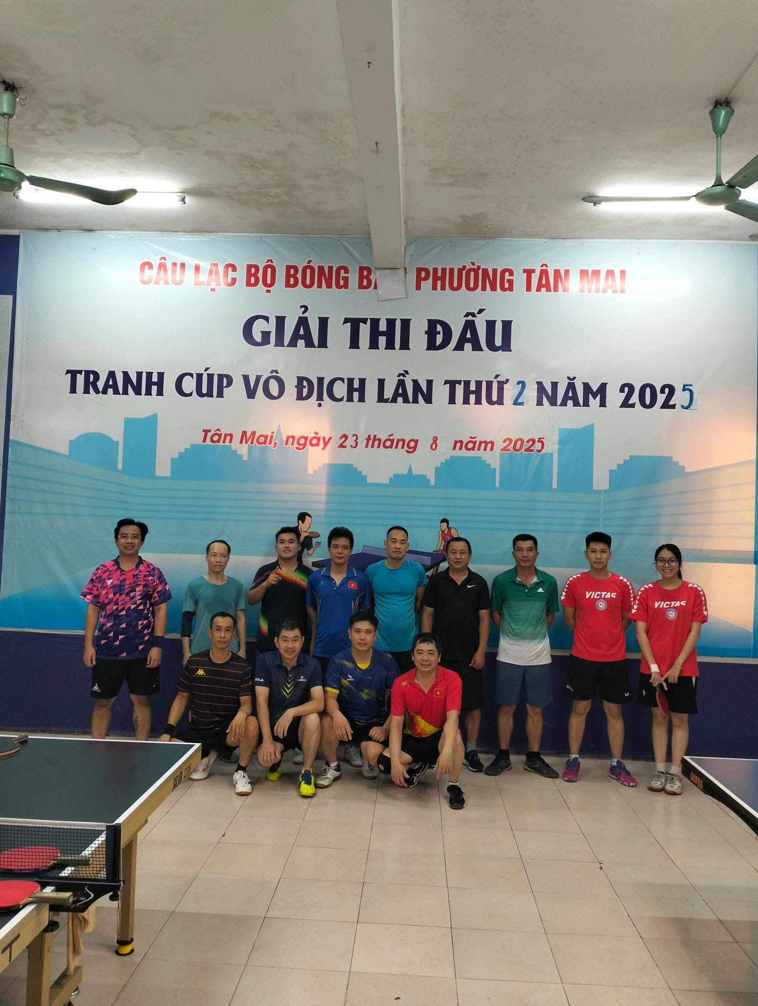 Tan Mai vui ve - Mobi Hoang Chop 1.jpg